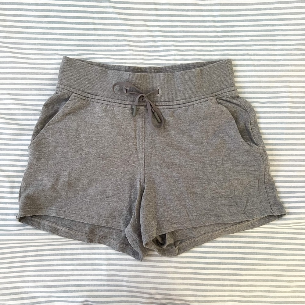 Lululemon Shorts (size 6)